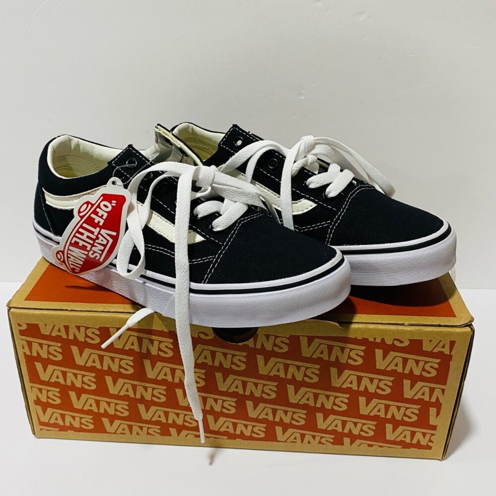 Vans Old Skool Black White Mens Low Top Sneakers NWT Classic Skate Shoe NEW SALE